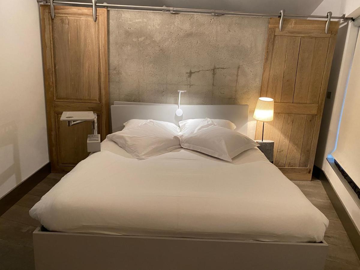 Hotel Le Dormeur Du Val Charleville-Mézières Exteriör bild